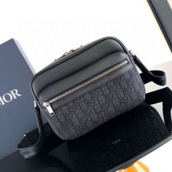 Riproduzione Fedele Borsa a tracolla con cerniera Dior Rider 2.0 nera obliqua con nero imitazioni
