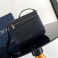 Riproduzione Fedele Bora Pari replica a tracolla Dior da uomo con patta nera Gravity imitazioni