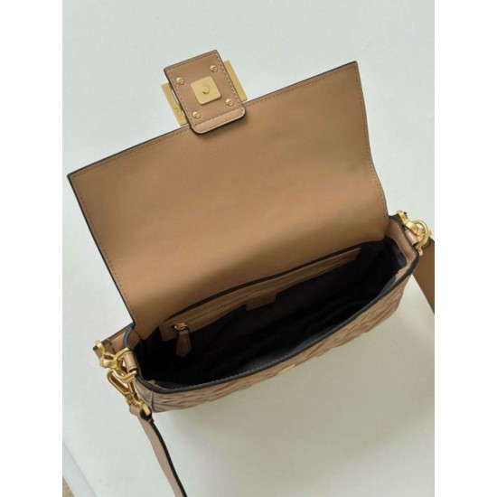 Replica Borse media Fendi Baguette in nappa beige FF Riproduzione Fedele Borse Replica media Fendi Baguette in nappa beige FF imitazioni