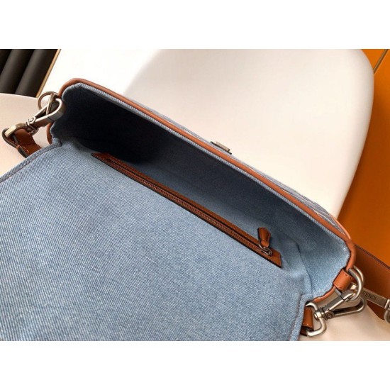 Replica Perfetta media Fendi Baguette in denim con ricamo FF imitazioni