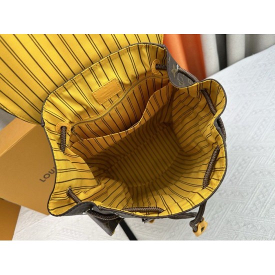 Replica Zaino Louis Vuitton Christopher MM M13202 Riproduzione Fedele Zaino Louis Vuitton Christopher MM M13202 imitazioni