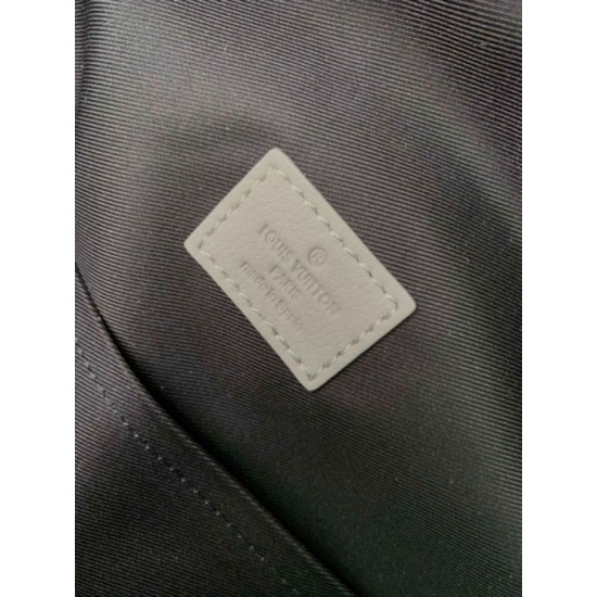 Replica Zaino Louis Vuitton Discovery Monogramma in rilievo M46557 Riproduzione Fedele Zaino Louis Vuitton Discovery Monogramma in rilievo M46557 imitazioni