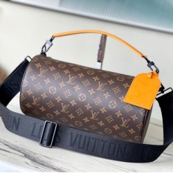 Replica Polochon morbido LV MM Borsa 1:1 M46691 Riproduzione Fedele Polochon morbido LV MM Borsa Replica M46691 imitazioni