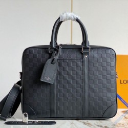 Replica Louis Vuitton Porte Documents Voyage PM Damier Infini N40444 Riproduzione Fedele Louis Vuitton Porte Documents Voyage PM Damier Infini N40444 imitazioni