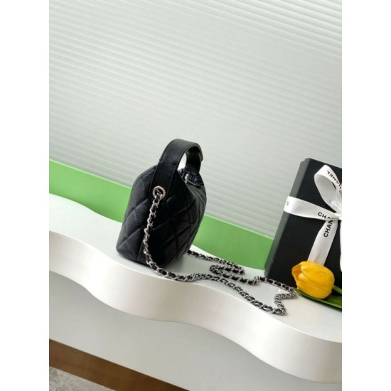 Replica Borse Imitazioni Chanel Hobo trapuntata con catena AP4850 Nero Imitazioni Replica Borse Imitazioni Chanel Hobo trapuntata con catena AP4850 Nero