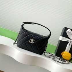 Replica Borse Imitazioni Chanel Hobo trapuntata con catena AP4850 Nero