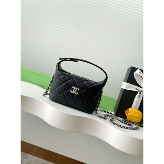Replica Borse Imitazioni Chanel Hobo trapuntata con catena AP4850 Nero Imitazioni Replica Borse Imitazioni Chanel Hobo trapuntata con catena AP4850 Nero