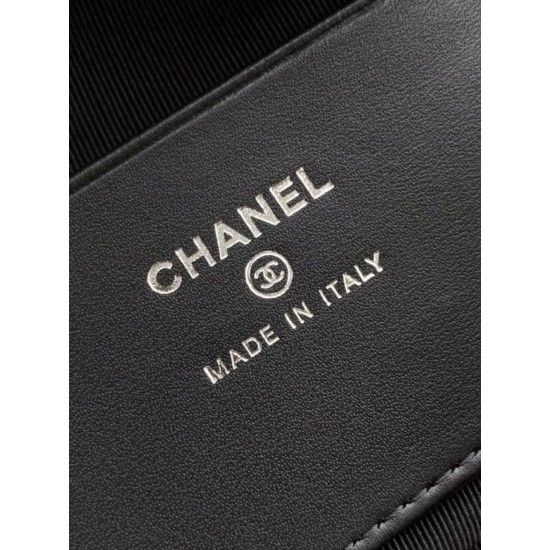 Replica Borse Imitazioni Chanel Hobo trapuntata con catena AP4850 Nero Imitazioni Replica Borse Imitazioni Chanel Hobo trapuntata con catena AP4850 Nero