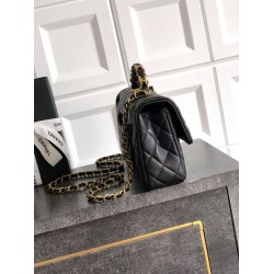 Borsa Chanel Piccola con patta e manico superiore AS5702 Nero Borsa Chanel Piccola con patta e manico superiore AS5702 Nero