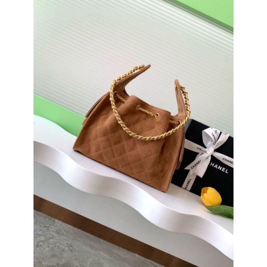 Replica Chanel AS5293 Borse Imitazioni a secchiello piccola Hobo Vintage con coulisse in pelle scamosciata marrone Imitazioni Replica Chanel AS5293 Borse Imitazioni a secchiello piccola Hobo Vintage con coulisse in pelle scamosciata marrone