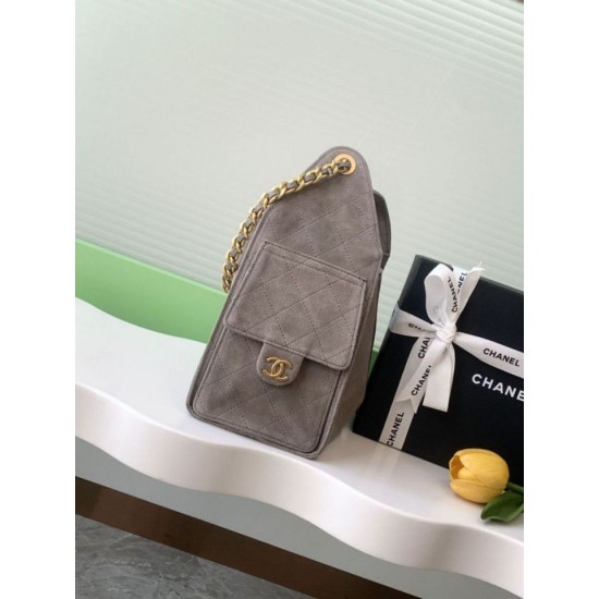 Replica Chanel AS5293 Borse Alta Qualità a secchiello piccola Hobo Vintage con coulisse in pelle scamosciata viola chiaro Imitazioni Replica Chanel AS5293 Borse Alta Qualità a secchiello piccola Hobo Vintage con coulisse in pelle scamosciata viola chiaro