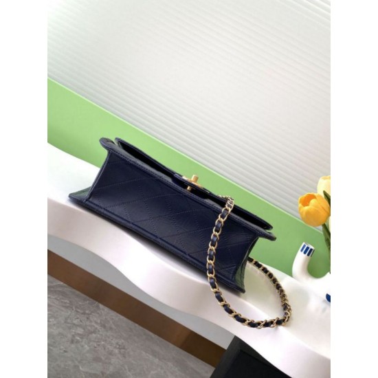 Replica Borsa Sweet Flap Chanel 24K Pelle di vacchetta oliata e cerata AS5145 Blu Imitazioni Replica Borsa Sweet Flap Chanel 24K Pelle di vacchetta oliata e cerata AS5145 Blu