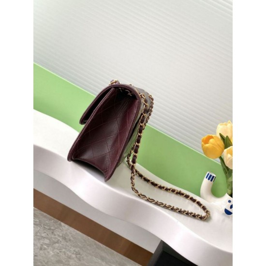 Replica Borsa Chanel Sweet Flap 24K Pelle di vacchetta oliata e cerata AS5145 Borgogna Imitazioni Replica Borsa Chanel Sweet Flap 24K Pelle di vacchetta oliata e cerata AS5145 Borgogna
