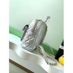 Zaino Chanel 25K Pelle di vitello granata AS5793 Argento Zaino Chanel 25K Pelle di vitello granata AS5793 Argento