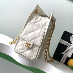 Replica Borse tote Chanel grande con tracolla a catena AS5303 Bianco Imitazioni Replica Borse tote Chanel grande con tracolla a catena AS5303 Bianco