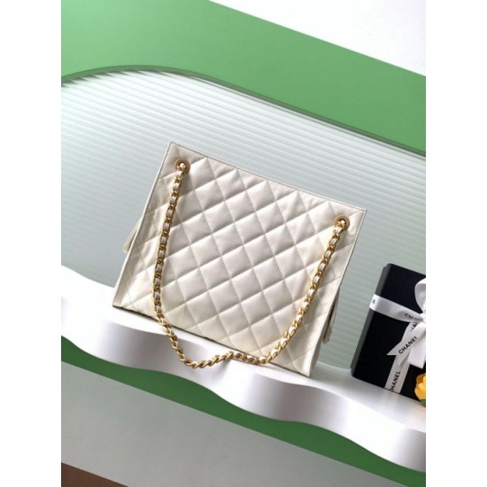 Replica Borse  tote Chanel grande con tracolla a catena AS5303 Bianco