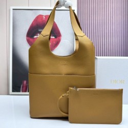 Replica borse griffate tote Dior Privé Icons Uomo marrone in pelle di vitello