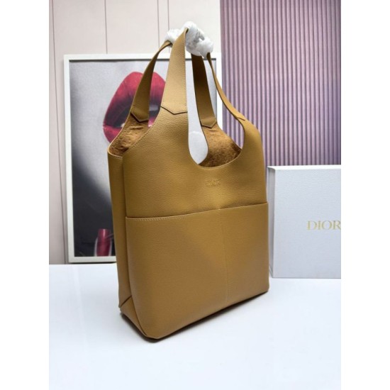 Replica borse griffate tote Dior Privé Icons Uomo marrone in pelle di vitello