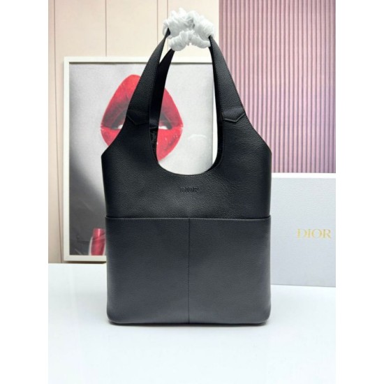 Replica borsa tote Dior Privé Icons Uomo nera in pelle di vitello Imitazioni Replica borsa tote Dior Privé Icons Uomo nera in pelle di vitello