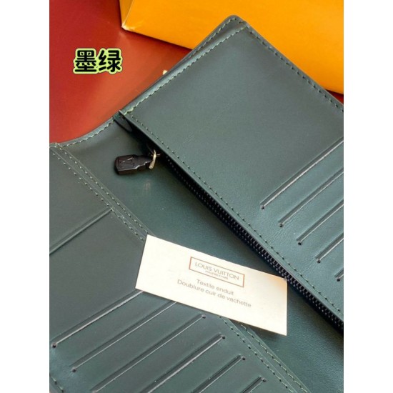 Replica Pari Louis Vuitton M61697 Portafoglio Brazza Monogram Eclipse Verde Imitazioni Replica Pari Louis Vuitton M61697 Portafoglio Brazza Monogram Eclipse Verde