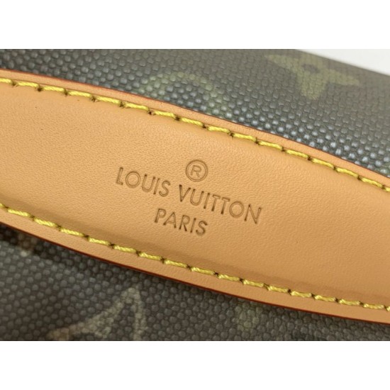 Replica Louis Vuitton m26933 Marsupio Rush da uomo Verde Imitazioni Replica Louis Vuitton m26933 Marsupio Rush da uomo Verde