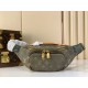 Replica Louis Vuitton m26933 Marsupio Rush da uomo Verde Imitazioni Replica Louis Vuitton m26933 Marsupio Rush da uomo Verde