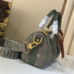 Replica M26930 Borsa da viaggio LV Keepall Bandoulière 25 Verde Imitazioni Replica M26930 Borsa da viaggio LV Keepall Bandoulière 25 Verde