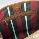 Replica Borsa a tracolla piccola Gucci GG Emblem 848881 Marrone Imitazioni Replica Borsa a tracolla piccola Gucci GG Emblem 848881 Marrone