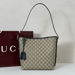 Replica Perfetta a tracolla piccola Gucci GG Emblem 848881 GG Nero