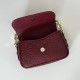 Replica Gucci 847448 Borsa a tracolla piccola GG Emblem Bordeaux Imitazioni Replica Gucci 847448 Borsa a tracolla piccola GG Emblem Bordeaux