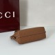 Replica Gucci 847450 Borsa a tracolla piccola GG Emblem Marrone Imitazioni Replica Gucci 847450 Borsa a tracolla piccola GG Emblem Marrone