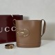 Replica Gucci 833660 Borsa a secchiello piccola Marrone Imitazioni Replica Gucci 833660 Borsa a secchiello piccola Marrone