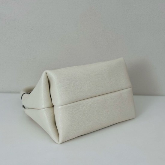 Replica Borse Firmate a mano media Gucci Softbit 837467 Bianco Imitazioni Replica Borse Firmate a mano media Gucci Softbit 837467 Bianco