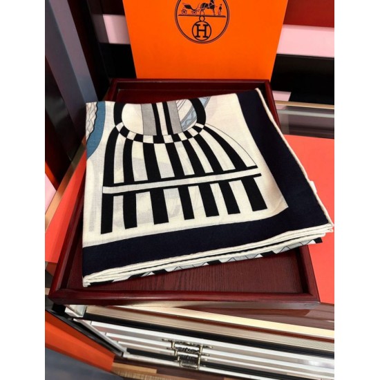 Replica Fazzoletto Hermès in cashmere e seta Ondsdemarch 140 nero Imitazioni Replica Fazzoletto Hermès in cashmere e seta Ondsdemarch 140 nero