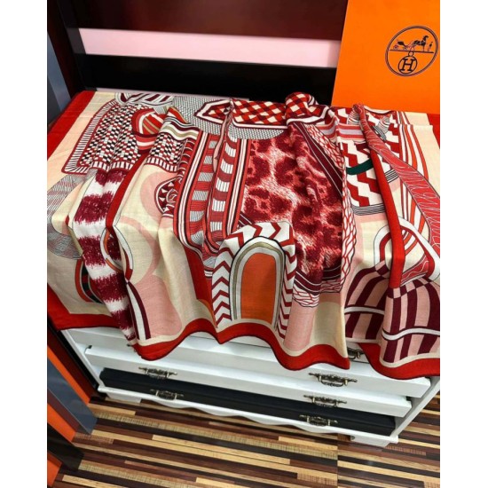 Replica Fazzoletto Hermès in cashmere e seta Ondsdemarch 140 rosso Imitazioni Replica Fazzoletto Hermès in cashmere e seta Ondsdemarch 140 rosso