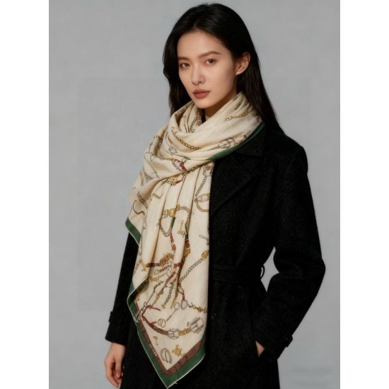 Replica Alta gamma Sciarpa reversibile in cashmere Hermès con motivo a cavallo che salta 140 Verde Imitazioni Replica Alta gamma Sciarpa reversibile in cashmere Hermès con motivo a cavallo che salta 140 Verde