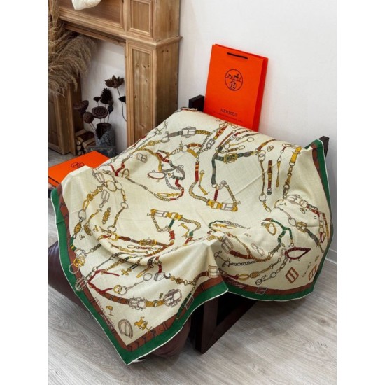 Replica Alta gamma Sciarpa reversibile in cashmere Hermès con motivo a cavallo che salta 140 Verde Imitazioni Replica Alta gamma Sciarpa reversibile in cashmere Hermès con motivo a cavallo che salta 140 Verde