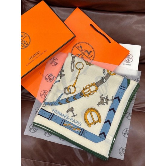 Replica Borsa Sciarpa reversibile in cashmere Hermès con motivo a cavallo che salta 140 Blu