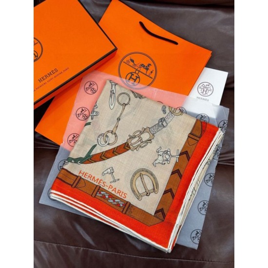 Replica Borsa Sciarpa reversibile in cashmere Hermès con motivo a cavallo che salta 140 Organge Imitazioni Replica Borsa Sciarpa reversibile in cashmere Hermès con motivo a cavallo che salta 140 Organge