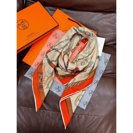 Replica Borsa Sciarpa reversibile in cashmere Hermès con motivo a cavallo che salta 140 Organge Imitazioni Replica Borsa Sciarpa reversibile in cashmere Hermès con motivo a cavallo che salta 140 Organge