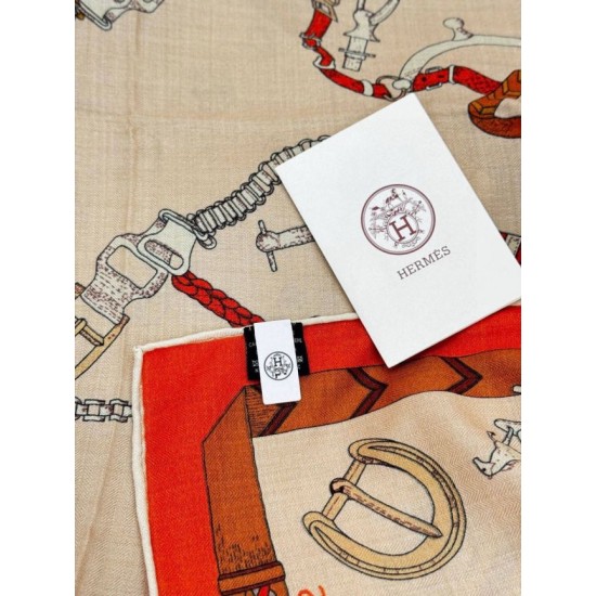 Replica Borsa Sciarpa reversibile in cashmere Hermès con motivo a cavallo che salta 140 Organge Imitazioni Replica Borsa Sciarpa reversibile in cashmere Hermès con motivo a cavallo che salta 140 Organge