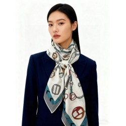 Sciarpa reversibile Hermès in cashmere con motivo a cavallo che salta 140 Sciarpa reversibile Hermès in cashmere con motivo a cavallo che salta 140
