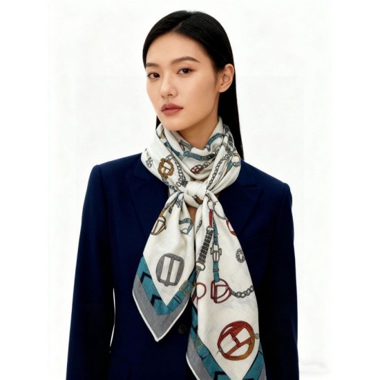 Replica Sciarpa reversibile Hermès in cashmere con motivo a cavallo che salta 140 Imitazioni Replica Sciarpa reversibile Hermès in cashmere con motivo a cavallo che salta 140
