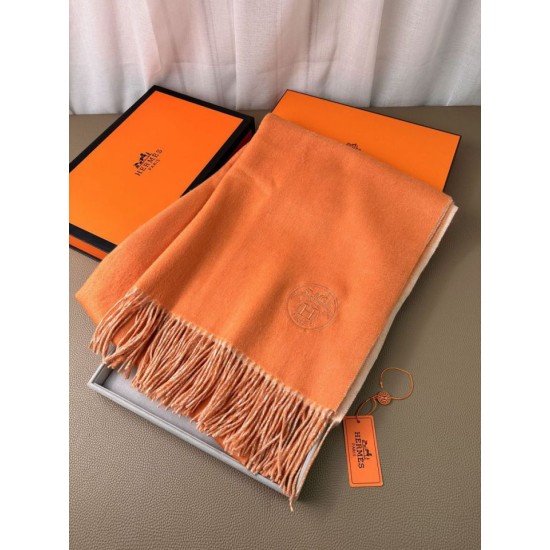 Replica Borsa Scialle reversibile classico in cashmere bicolore Hermès 70 x 200 Arancione Imitazioni Replica Borsa Scialle reversibile classico in cashmere bicolore Hermès 70 x 200 Arancione
