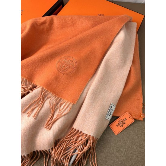 Replica Borsa Scialle reversibile classico in cashmere bicolore Hermès 70 x 200 Arancione Imitazioni Replica Borsa Scialle reversibile classico in cashmere bicolore Hermès 70 x 200 Arancione