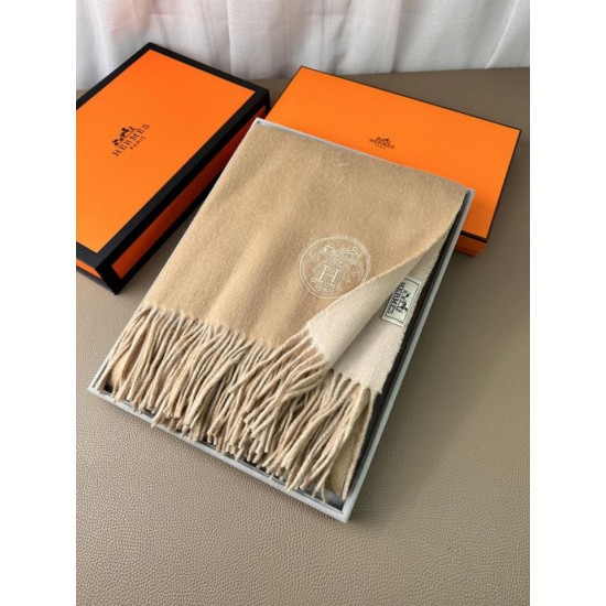 Replica Scialle reversibile classico in cashmere bicolore Hermès 70 x 200 Marrone Imitazioni Replica Scialle reversibile classico in cashmere bicolore Hermès 70 x 200 Marrone
