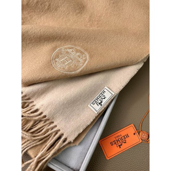 Replica Scialle reversibile classico in cashmere bicolore Hermès 70 x 200 Marrone Imitazioni Replica Scialle reversibile classico in cashmere bicolore Hermès 70 x 200 Marrone