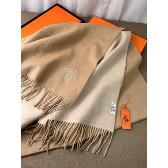 Replica Scialle reversibile classico in cashmere bicolore Hermès 70 x 200 Marrone Imitazioni Replica Scialle reversibile classico in cashmere bicolore Hermès 70 x 200 Marrone