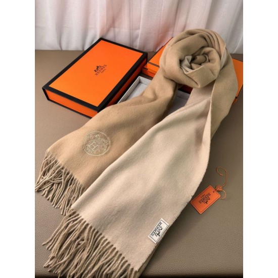 Replica Scialle reversibile classico in cashmere bicolore Hermès 70 x 200 Marrone Imitazioni Replica Scialle reversibile classico in cashmere bicolore Hermès 70 x 200 Marrone