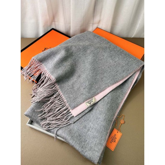 Replica Scialle reversibile classico in cashmere bicolore Hermès 70 x 200 Grigio/Rosa Imitazioni Replica Scialle reversibile classico in cashmere bicolore Hermès 70 x 200 Grigio/Rosa